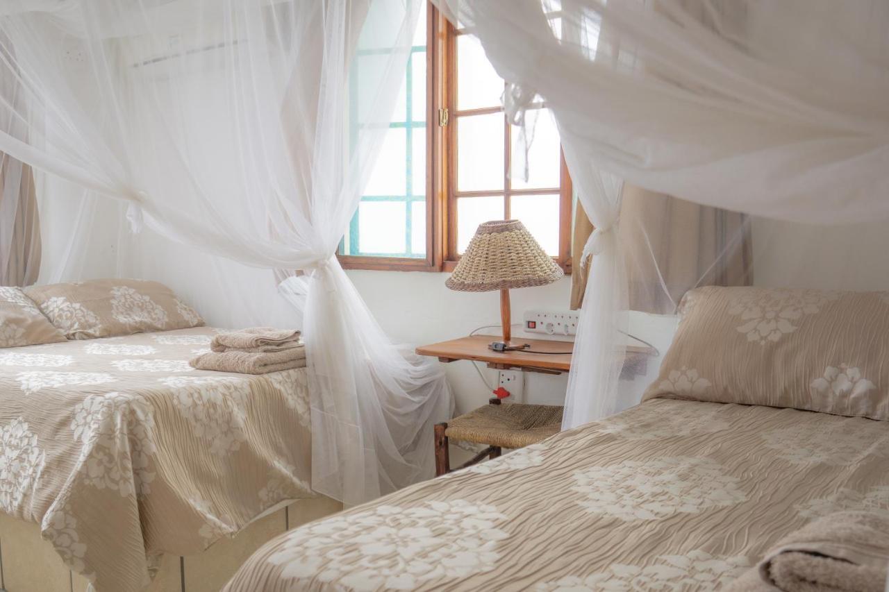 C-Mew Guest House Praia do Praia do Tofo 外观 照片