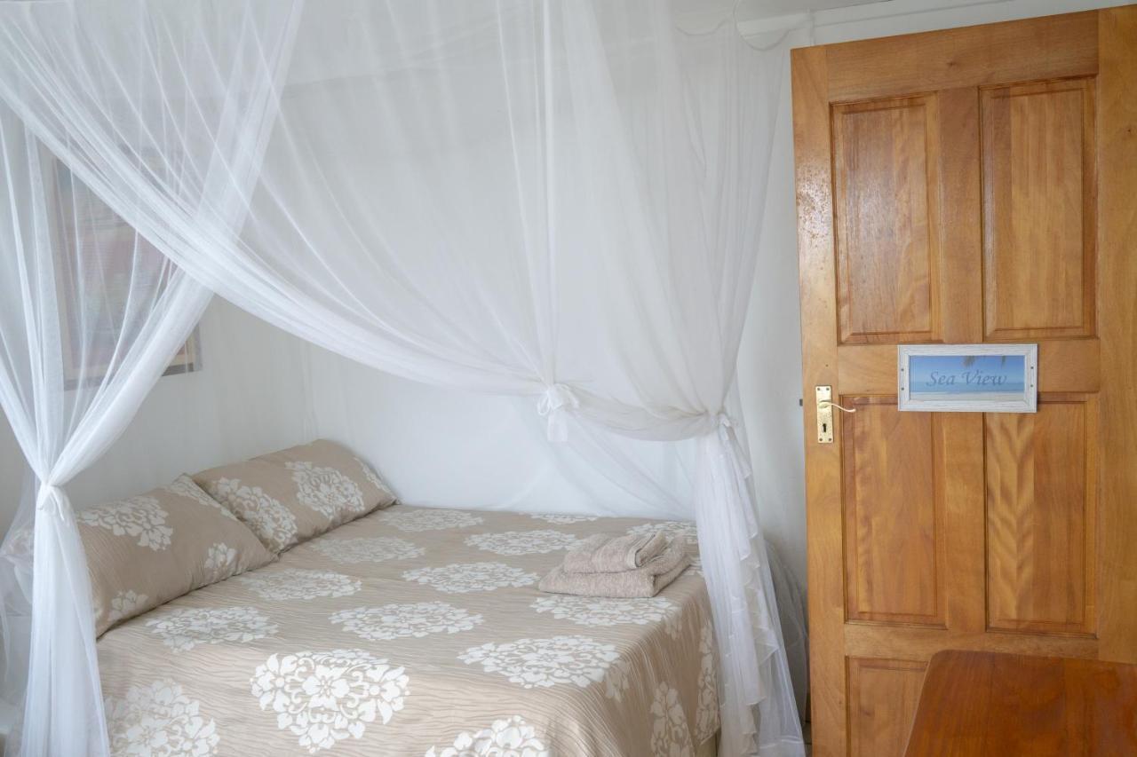 C-Mew Guest House Praia do Praia do Tofo 外观 照片